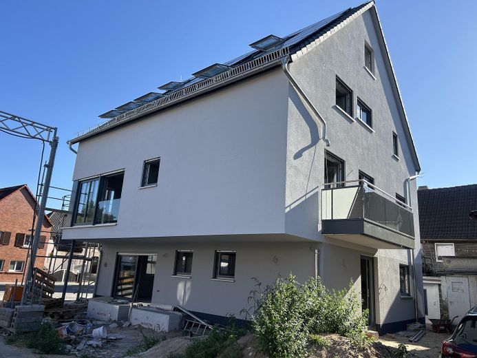 Nowe budownictwo, efektywność energetyczna, 1. piętro – Neubau MFH 