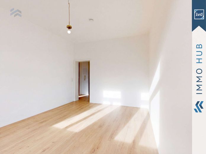 ++ Sofort bezugsfreie und frisch sanierte Maisonnette-Wohnung in Gohlis-Süd  ++ – 5728662-EYWrhAzGZQGkq1QVgXWG6uqP-Schlafzimmer.jpg