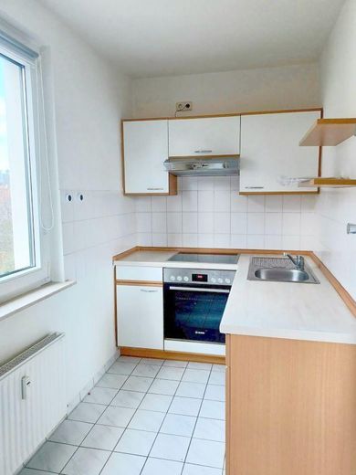Sehr schöne, helle und gepflegte 2 Zi- Wohnung mit Einbauküche und AA in Freiburg – Foto 5