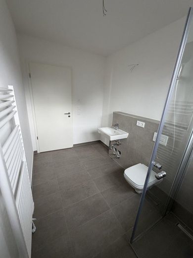 Exclusief 3-kamerappartement met tuin – ideaal voor thuiswerken en ontspanning – Duschbad