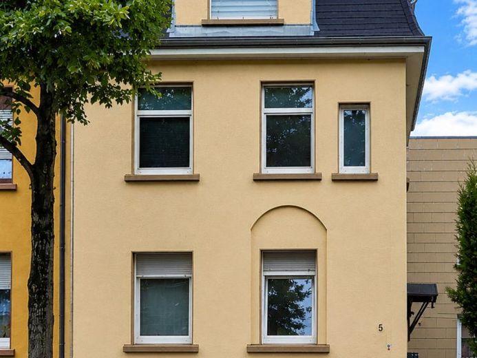 Charmantes Mehrfamilienhaus in Solingen-Wald -saniert – Foto 1