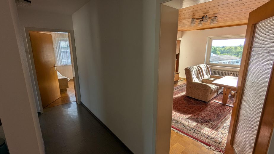 Flur von der Wohnungstür aus