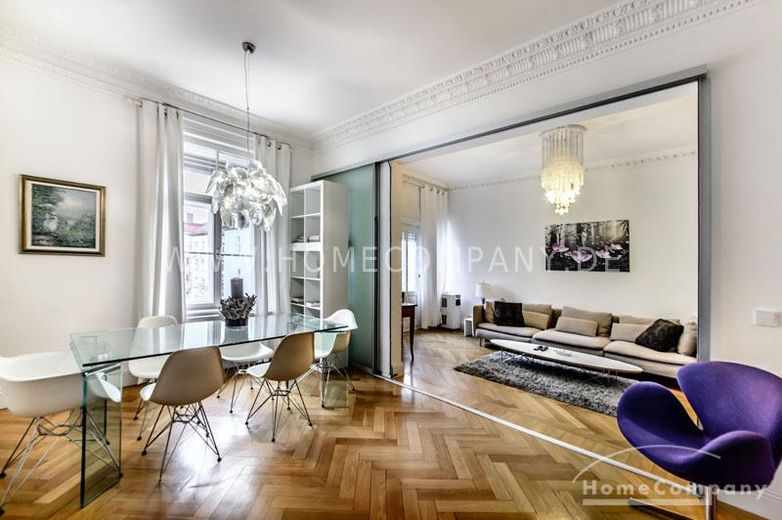 Schöne, hochwertige möblierte 4-Zimmer-Altbauwohnung mit Balkon in Schwabing – 3480781f36ee1bf68aa5314dae9c0025371fc425.jpg