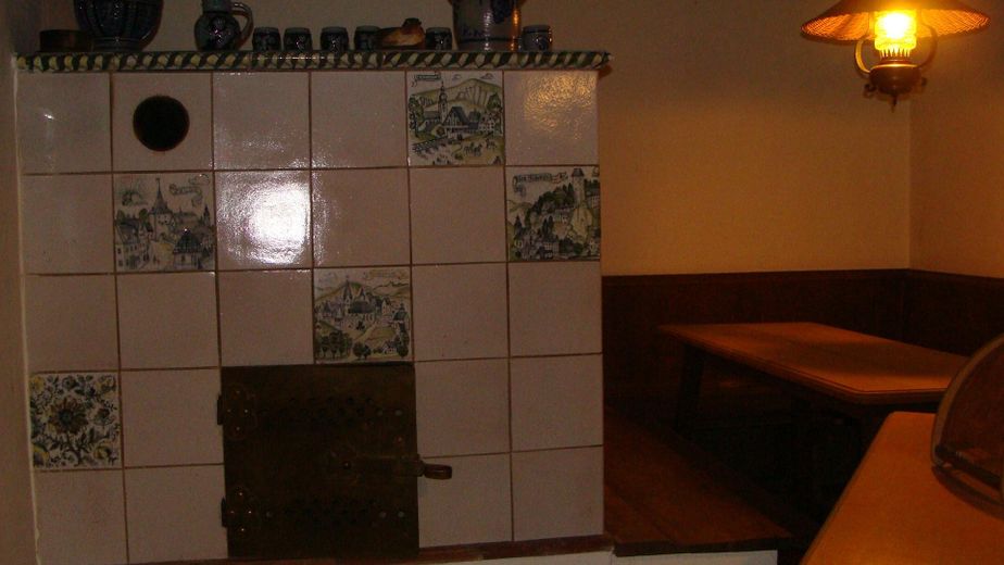 Grande proprietà con tre edifici in posizione privilegiata su un terreno boschivo di 33.600 m² – Foto 8