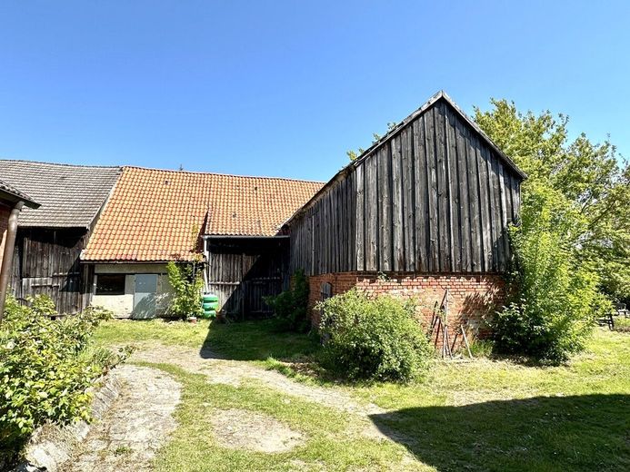 HORN IMMOBILIEN ++ großzügiges Objekt mit verschiedenen Nutzungsmöglichkeiten, Sadelkow bei Friedland – Nebengelass