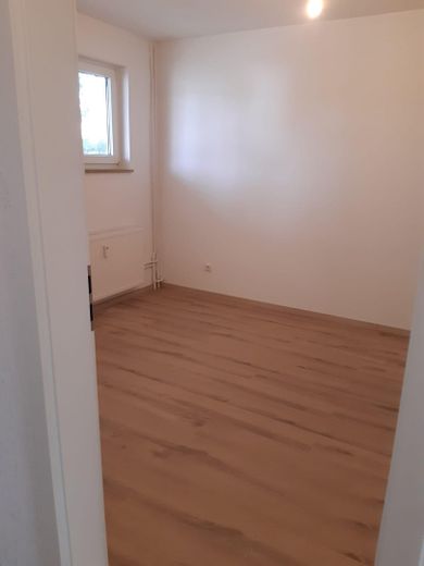 Modernisierte Drei-Zimmer Wohnung in Moers-Repelen, 2. OG – Kind