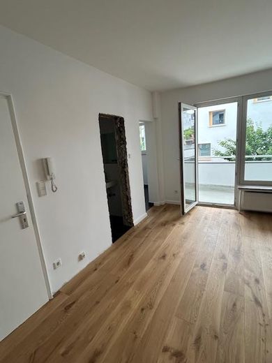 Apartment im Herzen von Düsseldorf – Wohnbereich