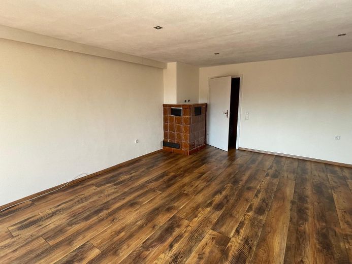 Encantadora casa unifamiliar de 7 habitaciones con terraza y jardín en alquiler – Foto 4