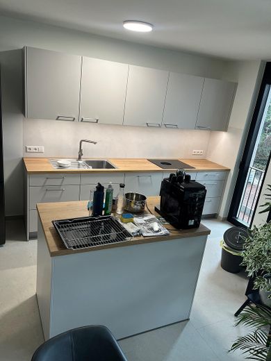 3 ZKB Neubau, ruhige Lage – Küche
