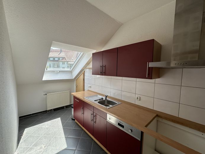Kassel - Bad Wilhelmshöhe: Moderne 4 ZKB mit großer Terrasse – Küche