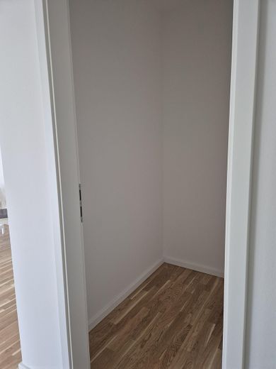 Bln-Lichterf., seniorengerecht, 1-Zi-Neubau 25, 42,7  m²  A+: 8,8 kWh/m2a, priv. Garten, Markenküche – Foto 11