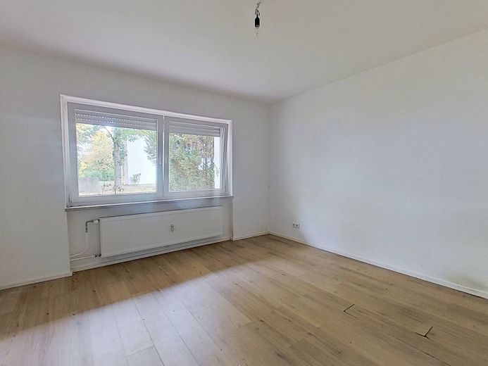** Moderne 4-kamer-begane-grondwoning met terras&daglichtbad in Roding ** – Ansicht II: Schlafzimmer II
