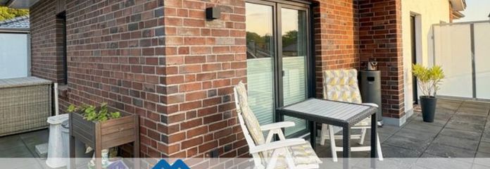 Penthousewohnung auf zwei Ebenen mit sonniger Dachterrasse in begehrter Lage von Leer-Loga