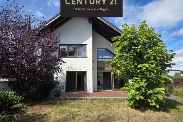 Hier schlägt das Herz höher: Freistehender Architekten-Traum wartet auf Sie!