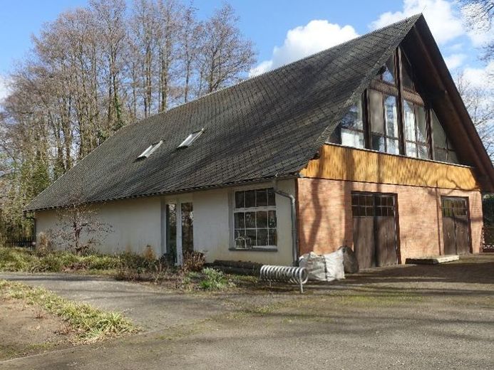 Wohnen und Arbeit in einem Haus – Foto 1