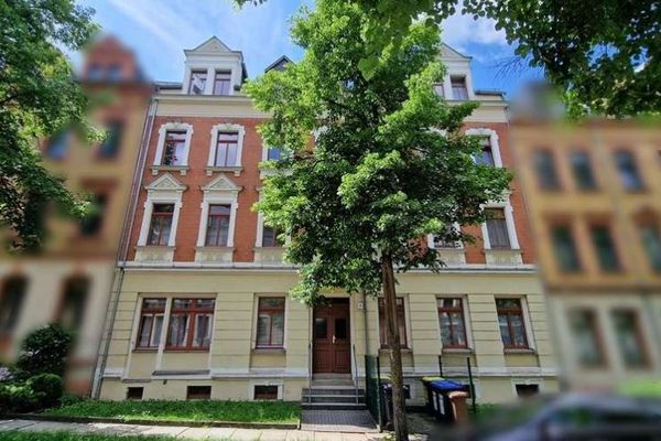 +++ Charmante 2-Raum-Maisonette mit Balkon in Chemnitz – eine Immobilie mit Potenzial +++