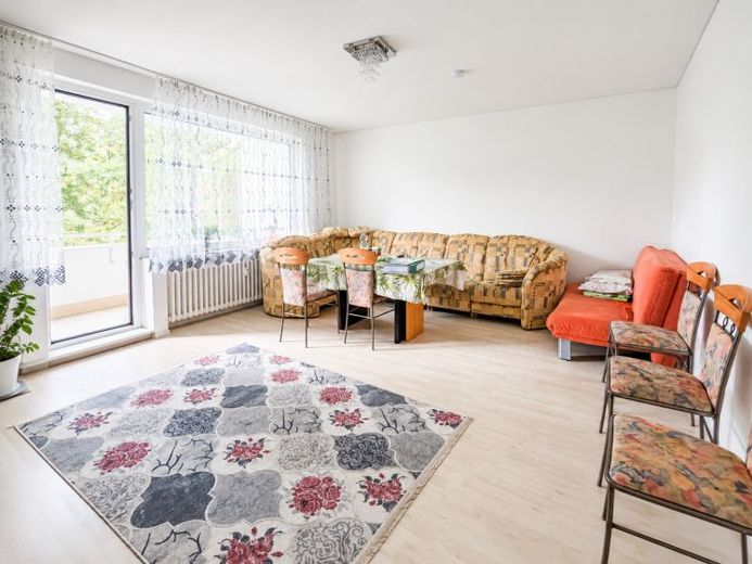 Vermietete 2-Zimmer-Kapitalanlage mit Balkon in zentrumsnaher Lage! – Foto 1