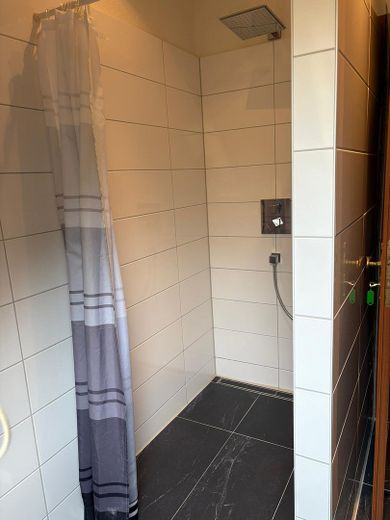 Haus 1/Badezimmer