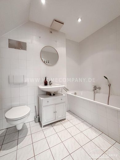 27202 HomeCompany Dresden Möbliert/Furnished 3-Zimmer Wohnung mit Balkon in Dresden-Naußlitz max. 4 Personen – 2d480918241b8487dd5065f4d6e7f76b969a4a15.jpg