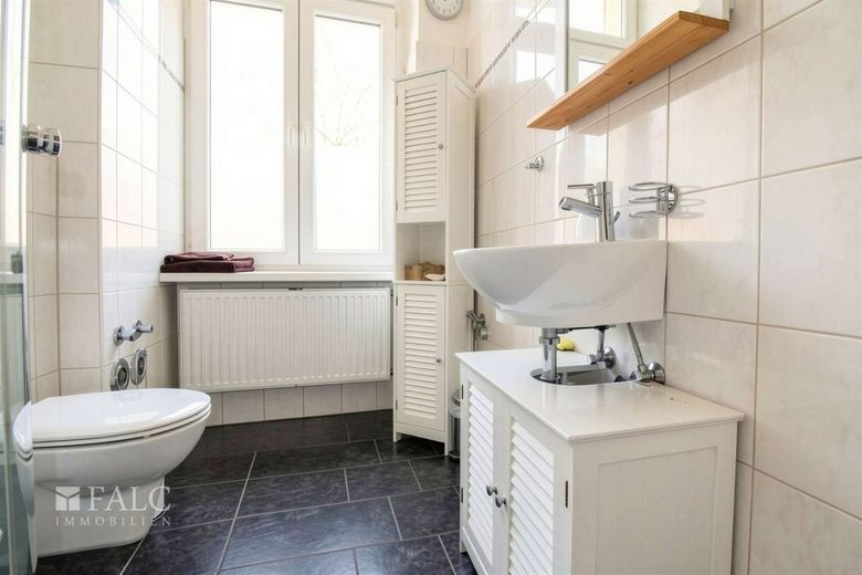 +++ Stabile Rendite in der Landeshauptstadt: 8 Wohneinheiten in der Paulsstadt +++ – Badezimmer Wohnung II