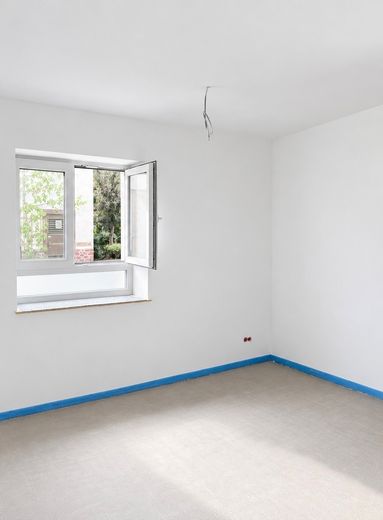 Appartamento di 4 locali in un ambiente storico / primo utilizzo dopo una ristrutturazione completa – Arbeiten Wohnung 2
