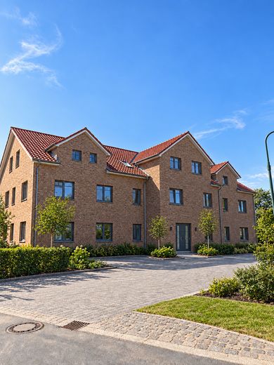 Нові квартири в Ехемі – 82-123 кв. м, перше заселення з вбудованою кухнею, ліфтом і паркомісцем – Frontansicht