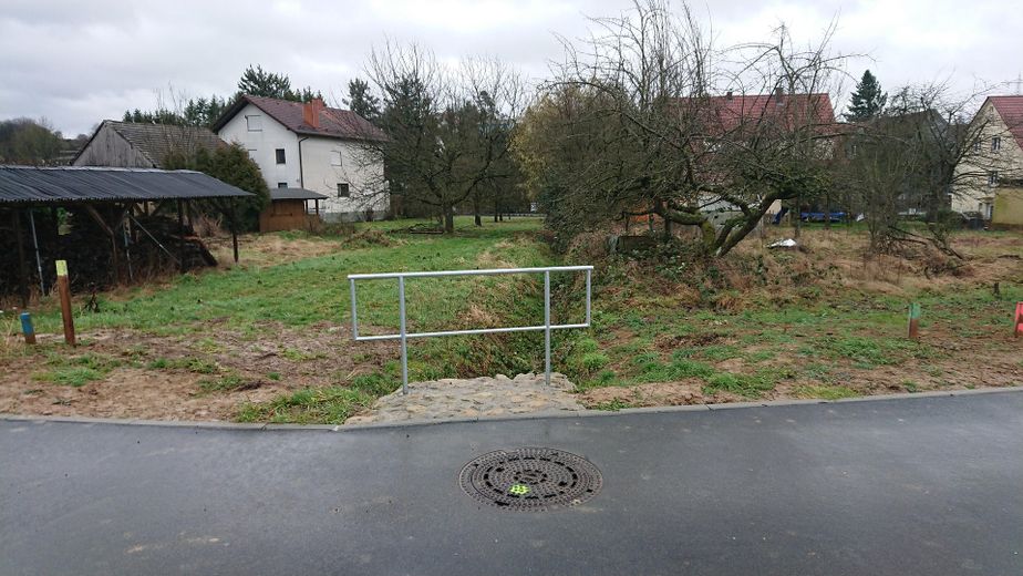 Grundstück liegt rechts