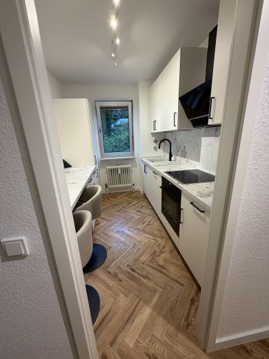 Appartamento di proprietà recentemente ristrutturato in vendita a HOM Schwarzenbach – Foto 1