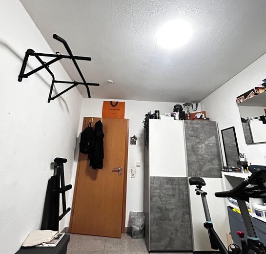 3 Zimmer Exklusiv Wohnung auf Erdgeschoß in ruhige Lage – Flur-Eingang