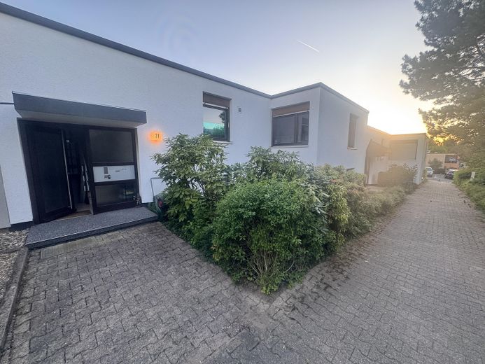 Exklusiv sanierter Bungalow (2023) mit PV & Smart-Home | hochwertiges Wohnen in ruhiger Lage – Foto 29
