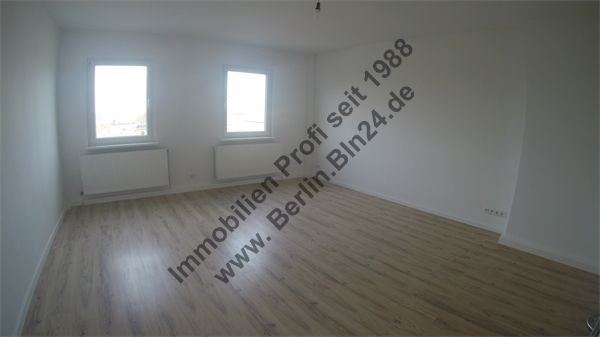 Dachgeschoß+ 3er WG tauglich+ saniert - Mietwohnung – GP --- 30.11.2016 030