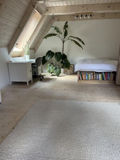 Architektenhaus zur temporären Vermietung – Schlafzimmer1
