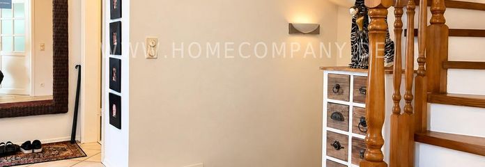 Voll möbliertes 6-Zimmer-Haus mit schönem Garten – a577024f61b6fe9cede0698f6201d76db0f25d95.jpg