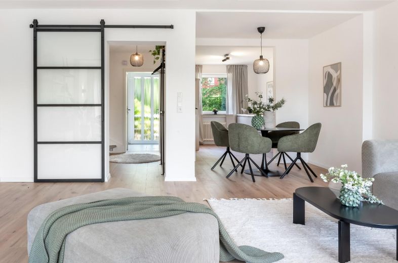 Wohnzimmer Bild 6