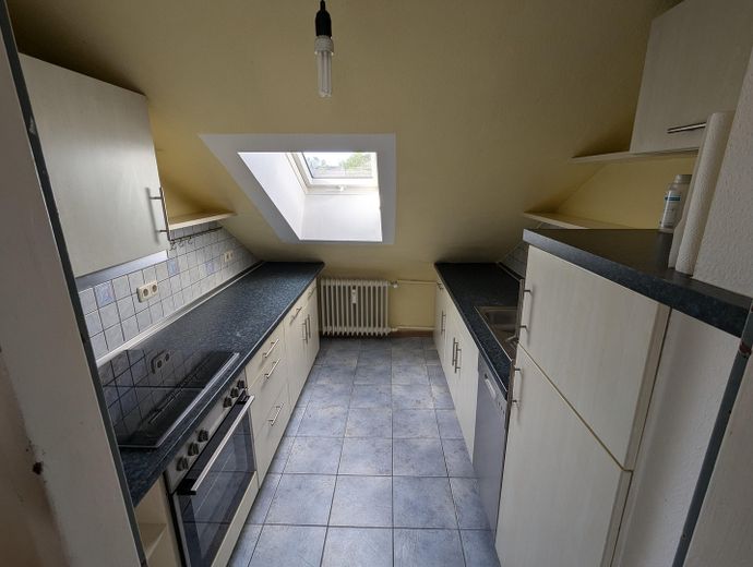 Sanierte Dachgeschosswohnung Maintal Dörnigheim – Foto 3