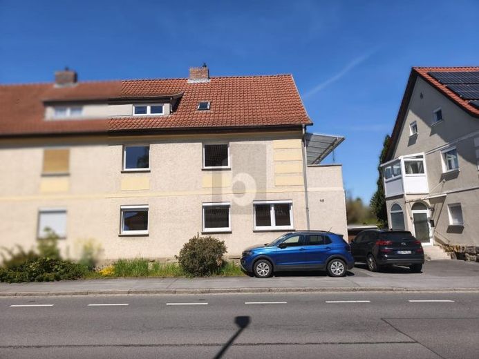 WOHNEN UND VERMIETEN MIT GARTEN UND GARAGE – Foto 1