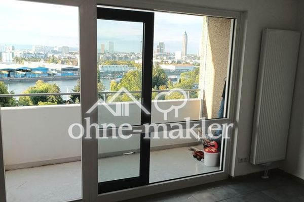 Kompleksowy remont. Wspaniały widok z balkonu na Men i Frankfurt