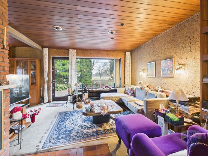 Ländlich wohnen, individuell gestalten - Haus auf großem Grundstück in Bark – Wohnbereich