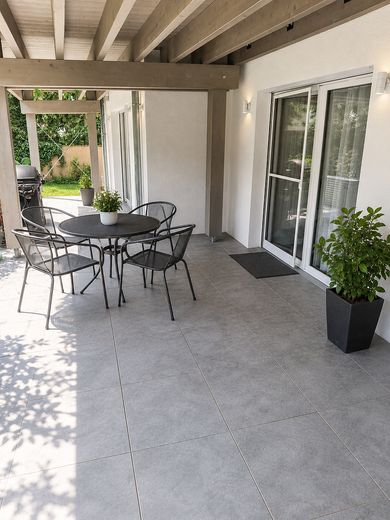 Moderne 4-Zimmerwohnung im 1. OG – Balkon
