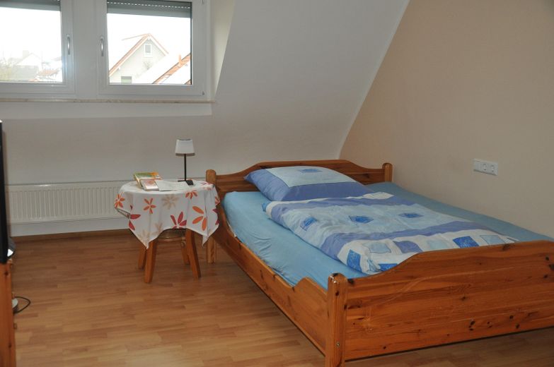 Schlafzimmer Nr.2 OG