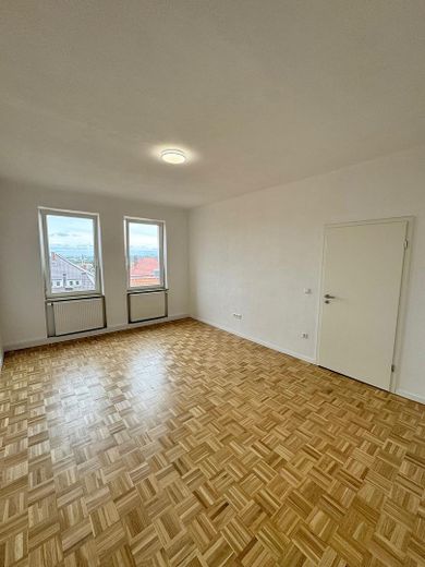 Primera ocupación tras la renovación en Stuttgart Este – Zimmer