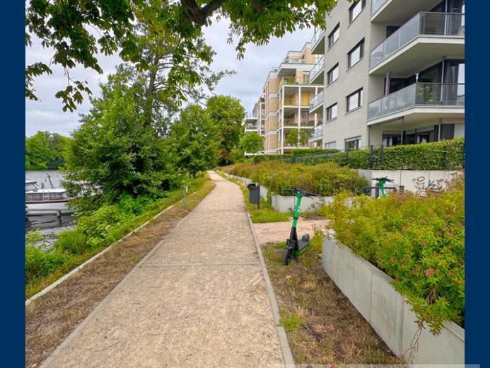 Exklusives Spree-Penthouse in Berlins Toplage: Naturidyll genießen, ganz flexibel ohne Auto – Foto 1