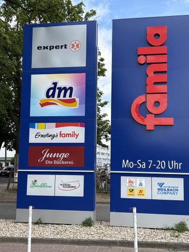 Luxus-Einfamilienhaus in Falkensee | zusätzliches Bauland | provisionsfrei |direkt vom Eigentümer – Einkaufen in Falkensee 1