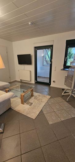 Fully furnished basement apartment top location – Foto 5