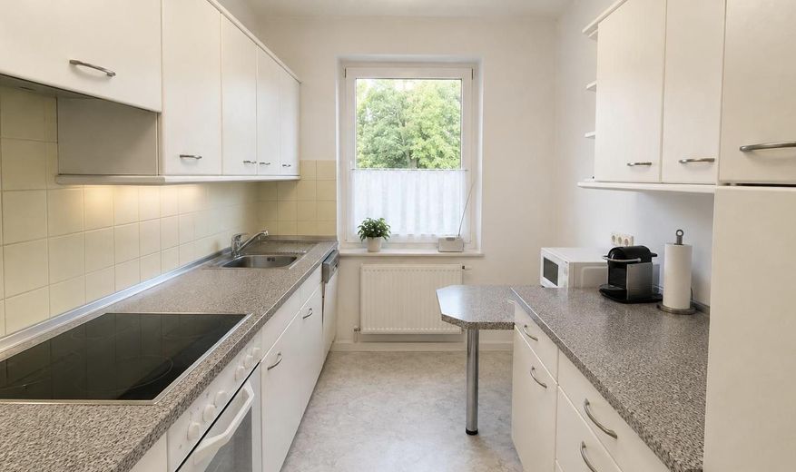 Tutzing - Wohnung mit See- und Bergblick – Küche