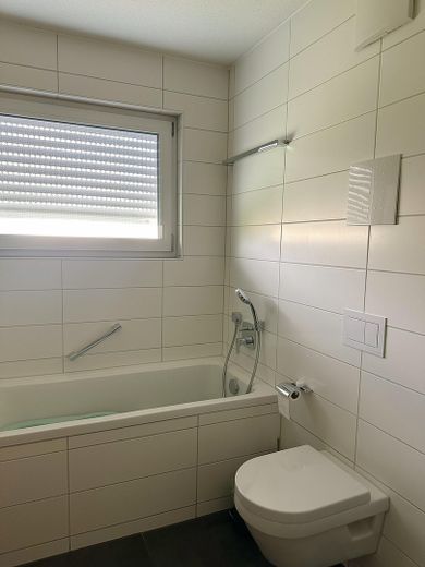 Moderne 4-Zimmer-Neubauwohnung| Kochinsel| 2 Balkone| TG mit Wallbox| Sindelfingen-Goldberg – Foto 7