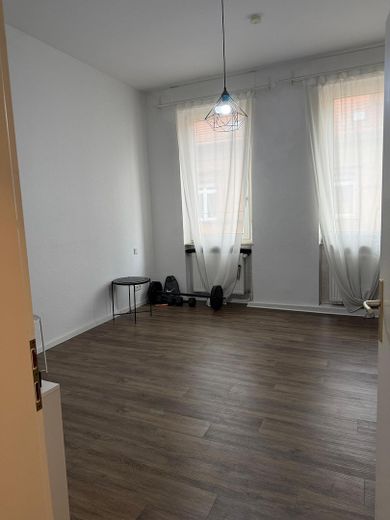 2 ZKB im modernisierten Altbau, Balkon – Schlafzimmer