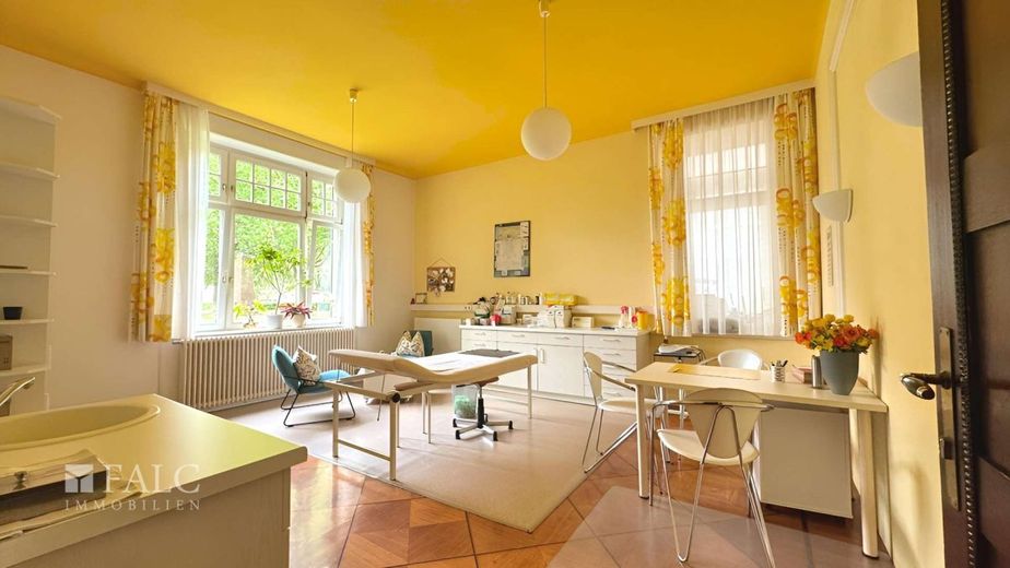 ***Denkmal - Stilvolle Villa im Landhausstil - Wohnen mit besonderem Ambiente*** – Behandlungszimmer 2
