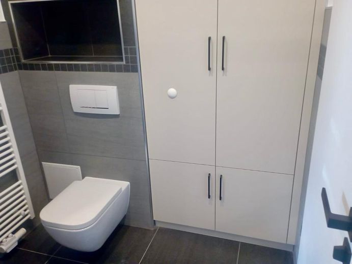 Apartamento de 1 habitación con terraza y cocina equipada en el centro de Cottbus – Bad- zusätzl. Stauraum