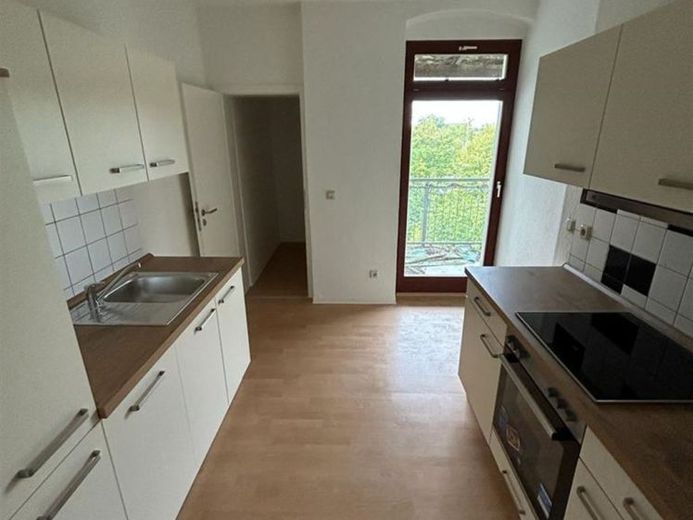 Großzügige 3-Zimmer mit Einbauküche, Balkon, Wannenbad und Laminat in zentraler Lage! SP mgl. – Foto 14